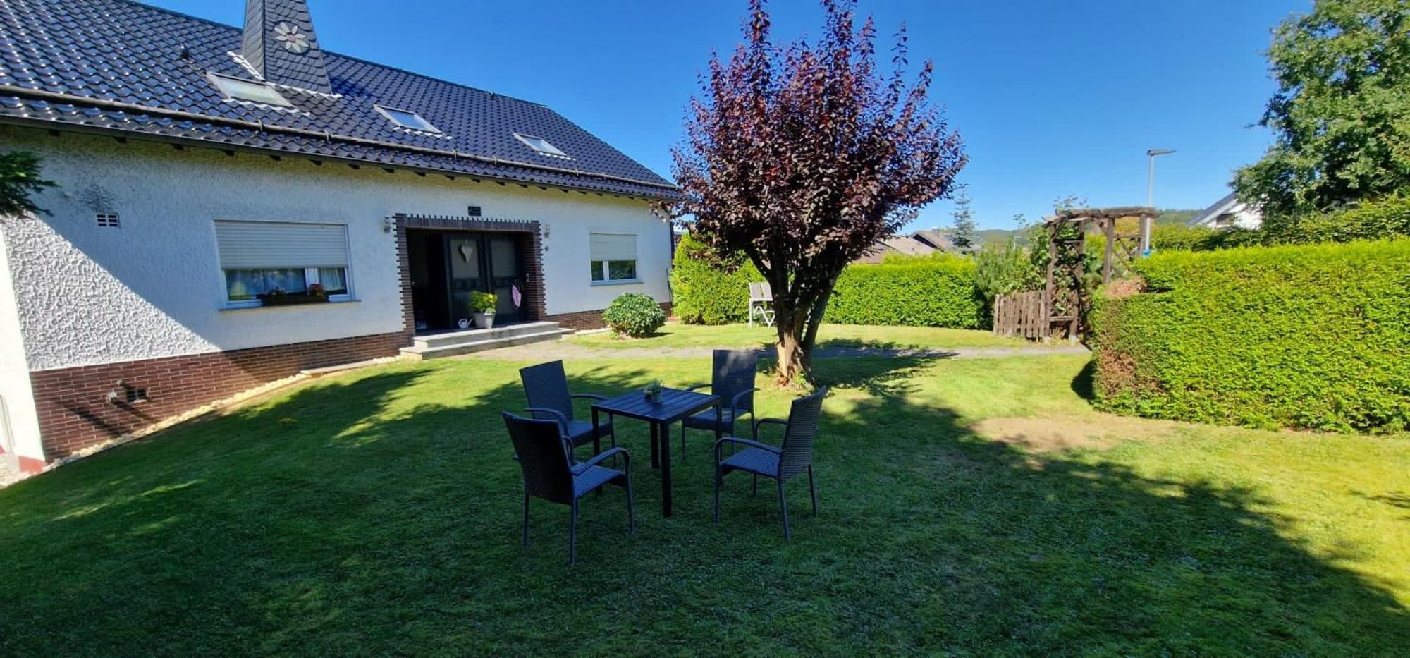 Fewo Hoheeifel, 1 Haus Mit 2 Apartments 5 Schlafzimmer In Kelberg Naehe Nuerburgring Exterior foto