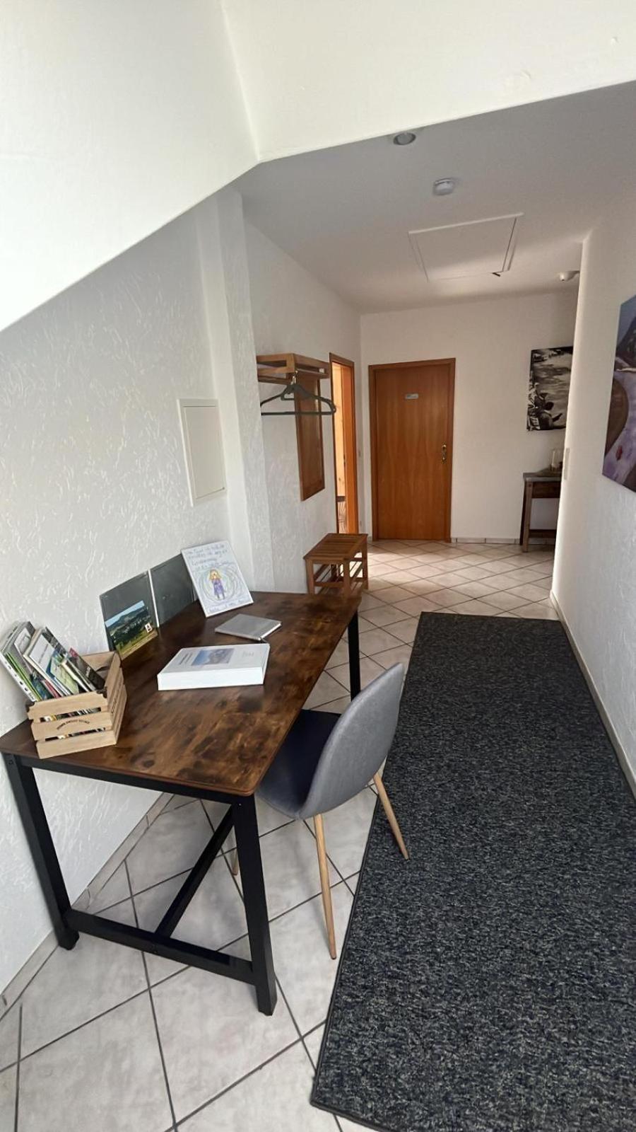 Fewo Hoheeifel, 1 Haus Mit 2 Apartments 5 Schlafzimmer In Kelberg Naehe Nuerburgring Habitación foto