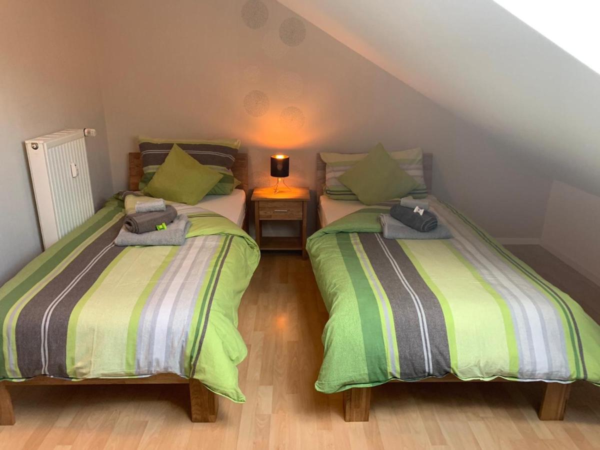 Fewo Hoheeifel, 1 Haus Mit 2 Apartments 5 Schlafzimmer In Kelberg Naehe Nuerburgring Exterior foto